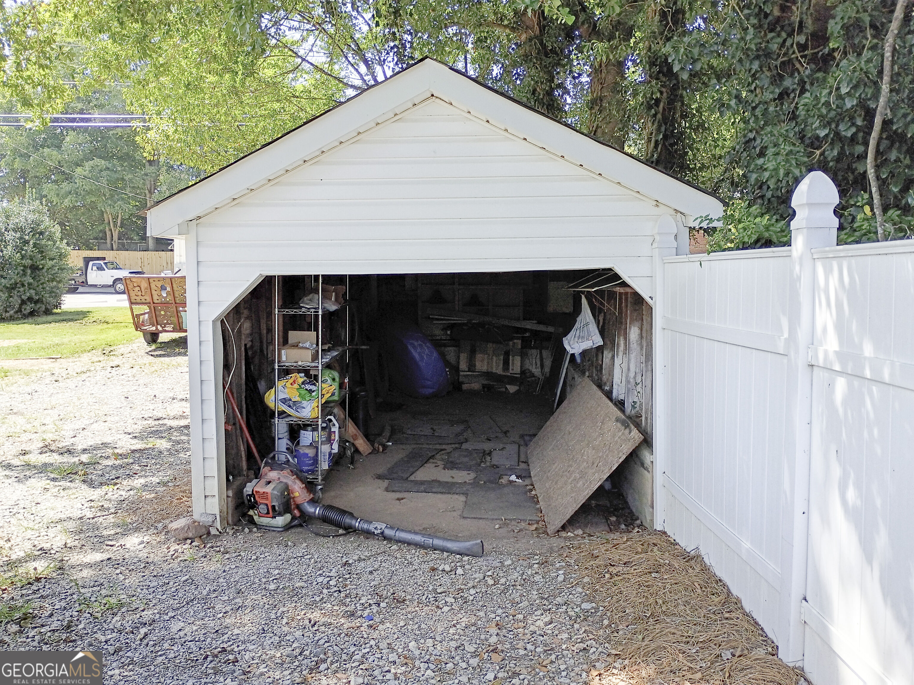 402 Gordon Street Property Photo 17