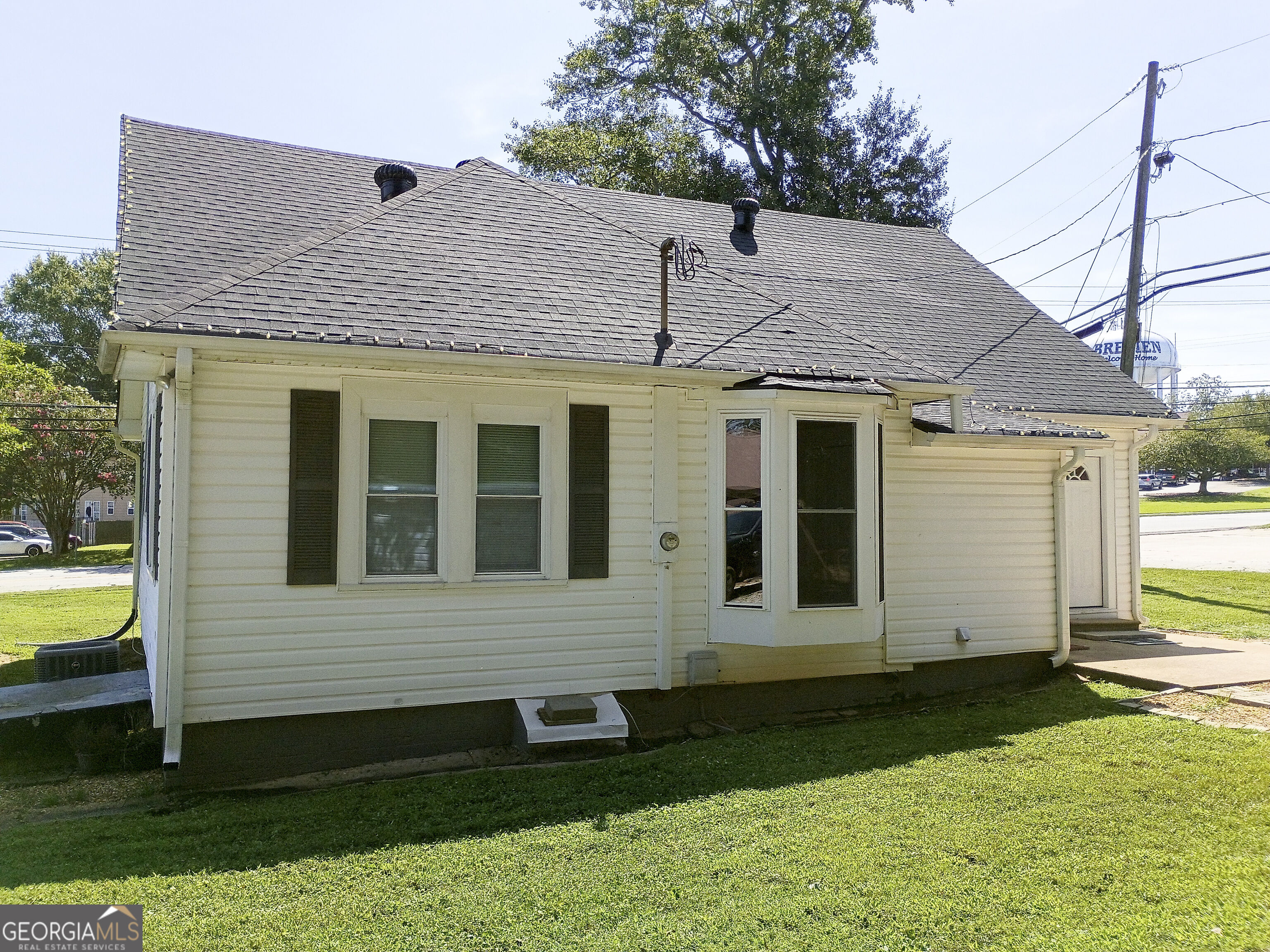 402 Gordon Street Property Photo 19