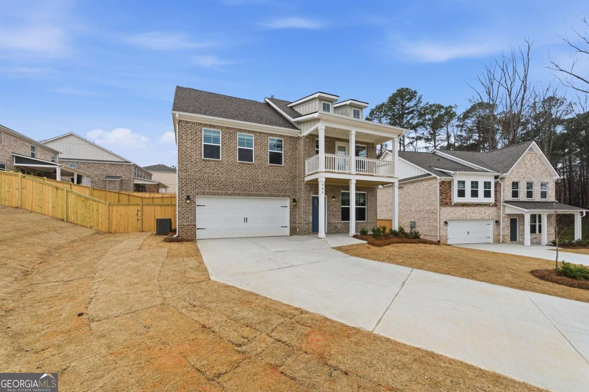 183 Dalston Cove Property Photo 3