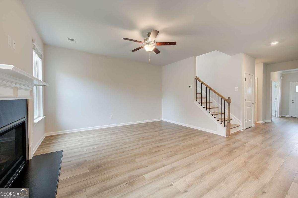183 Dalston Cove Property Photo 12
