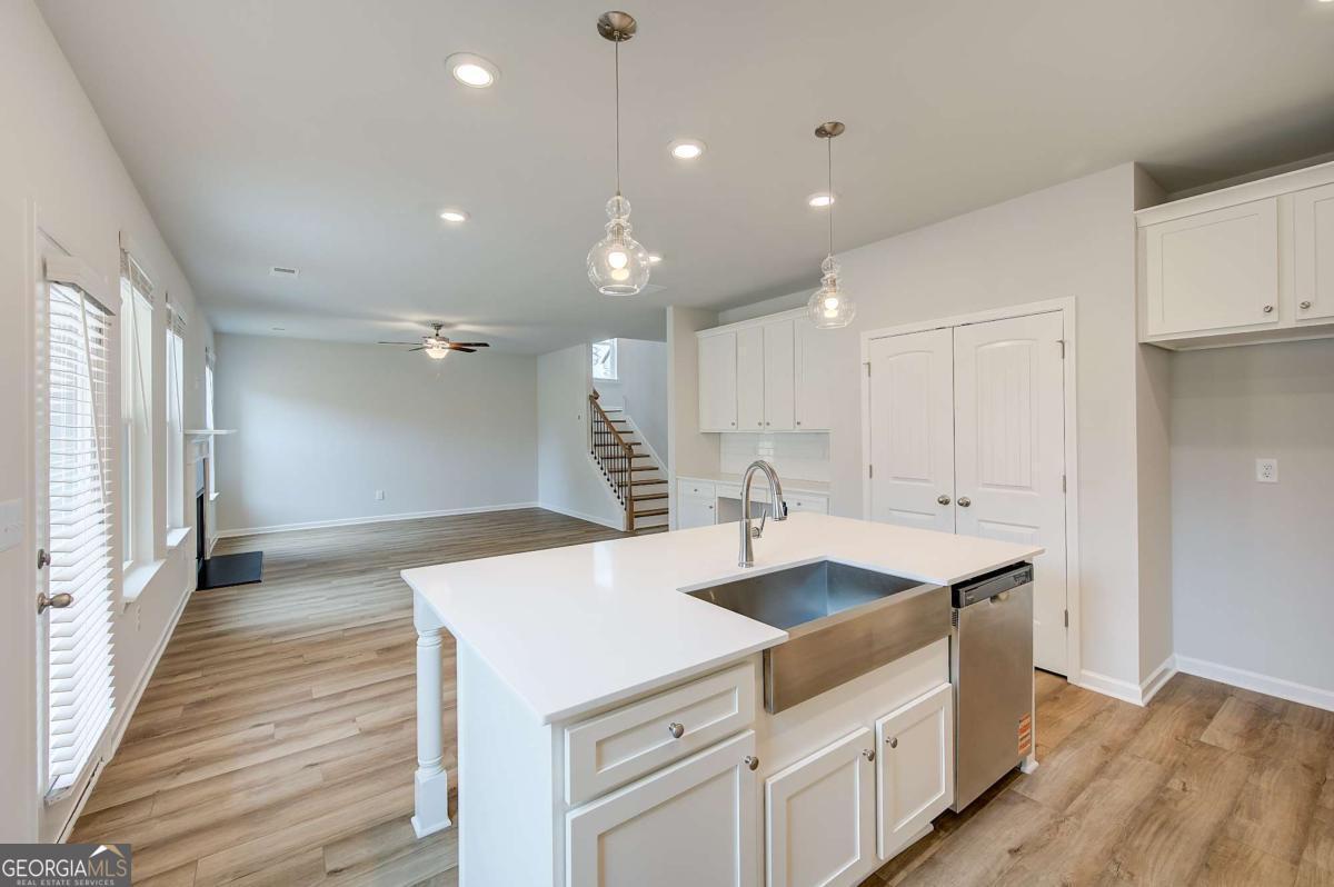 183 Dalston Cove Property Photo 17