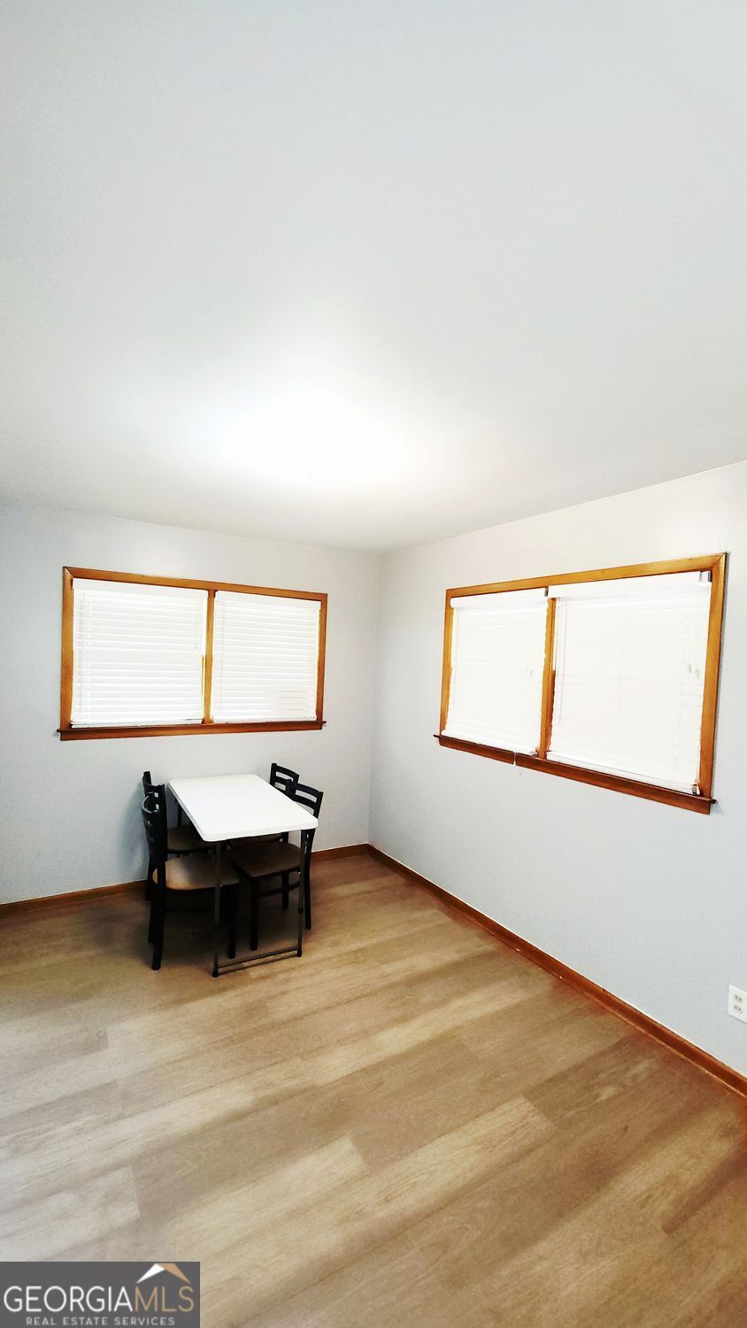 965 Laurel Street Property Photo 3