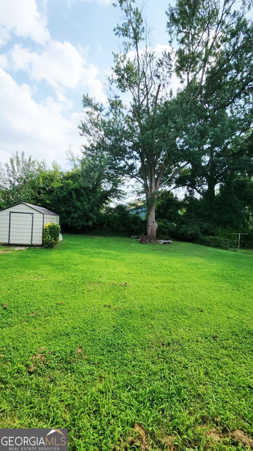 965 Laurel Street Property Photo 12