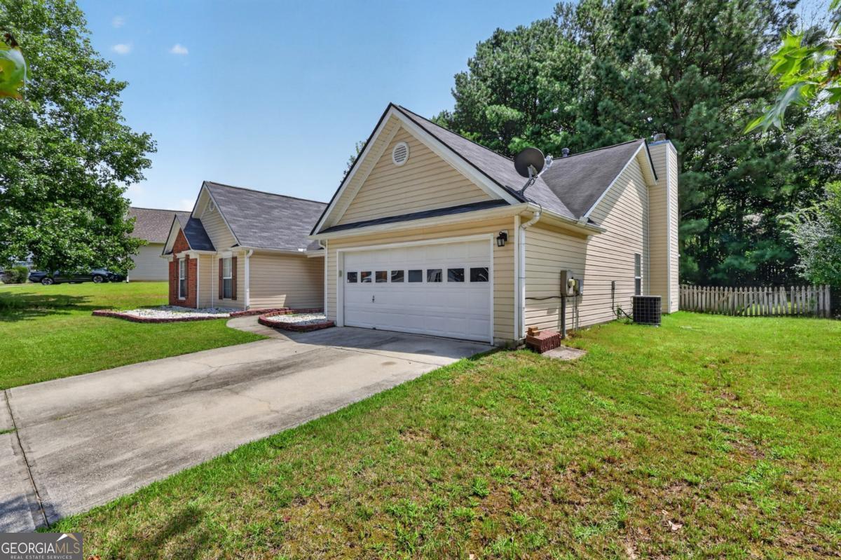 1142 Autumn Glen Way Property Photo 6