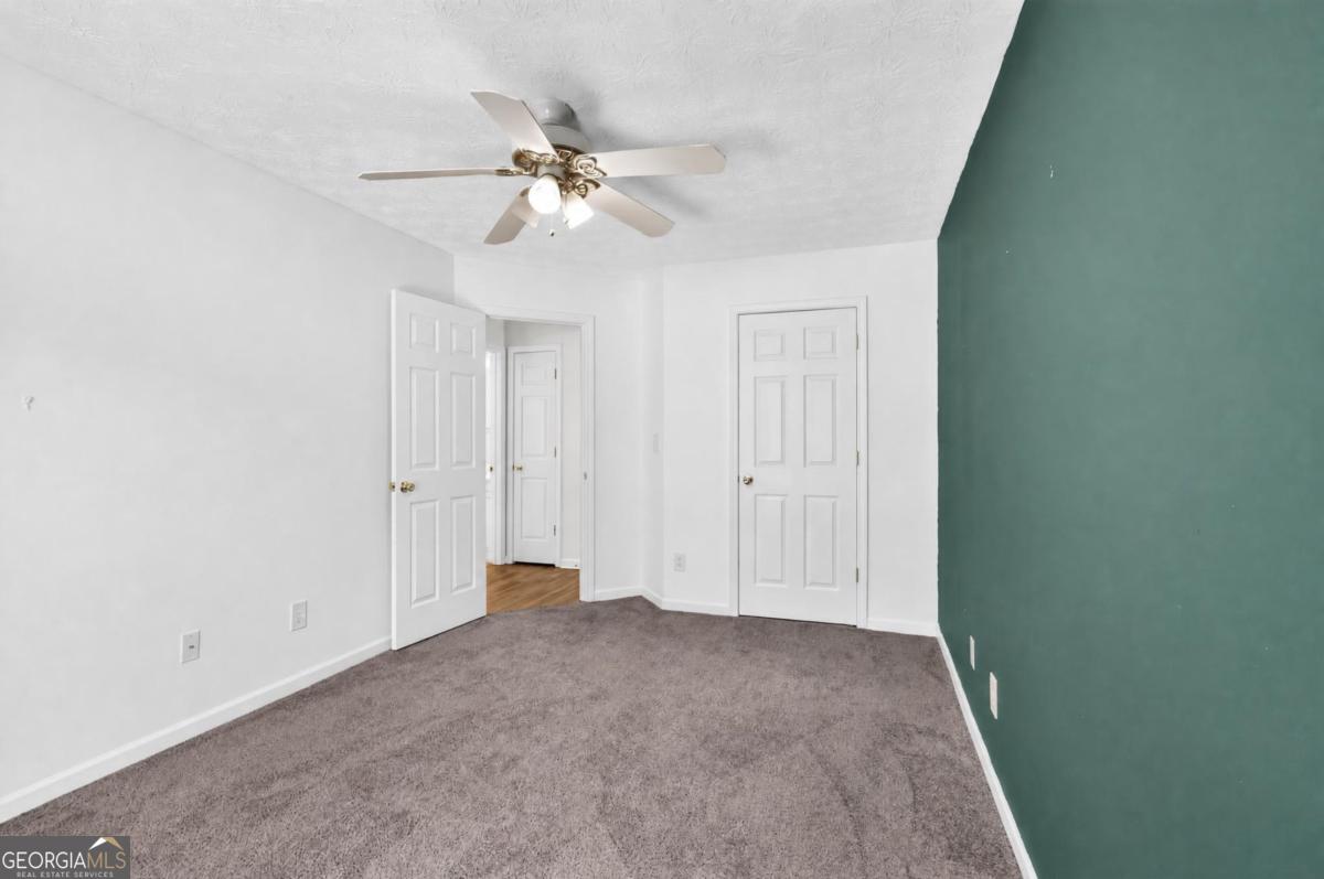 1142 Autumn Glen Way Property Photo 28