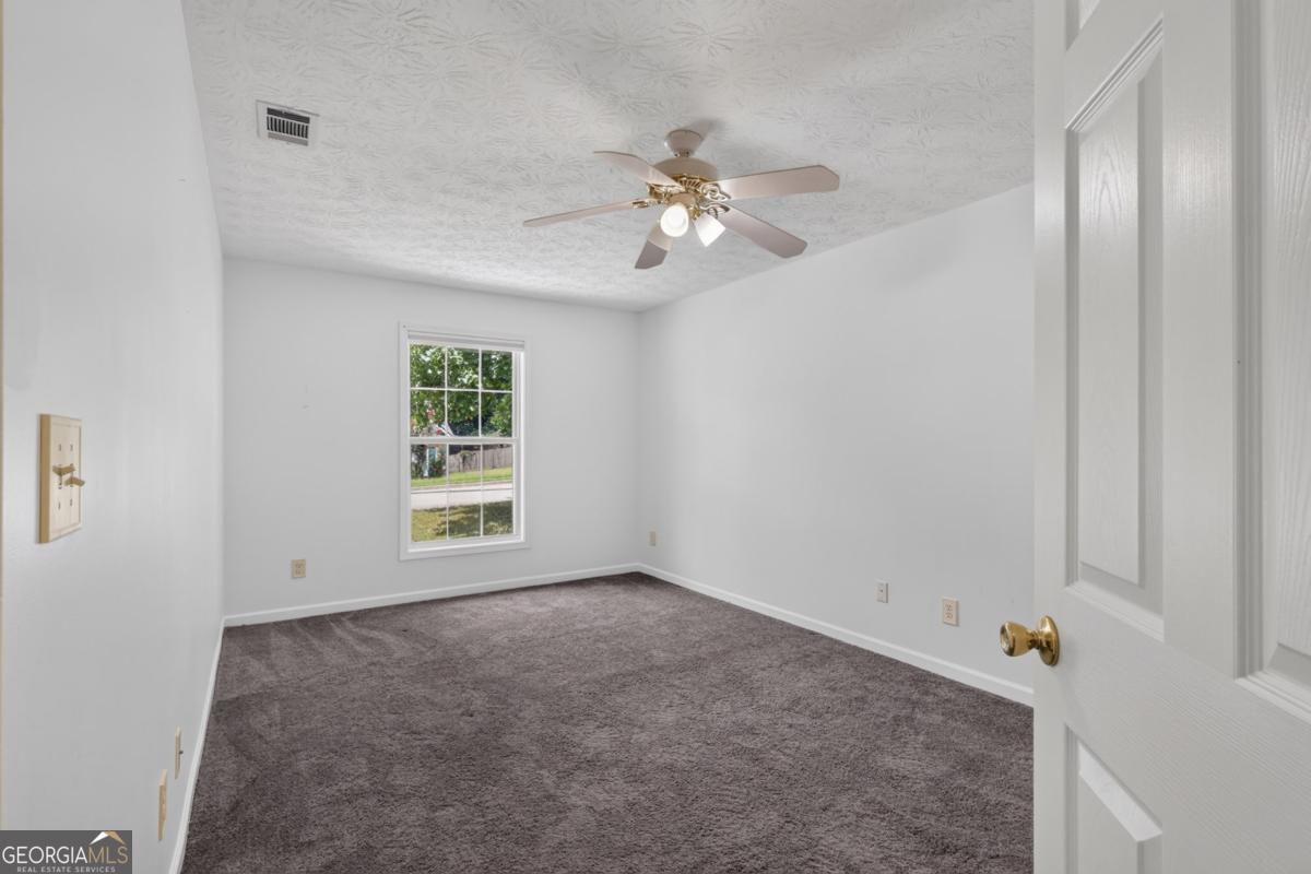 1142 Autumn Glen Way Property Photo 31