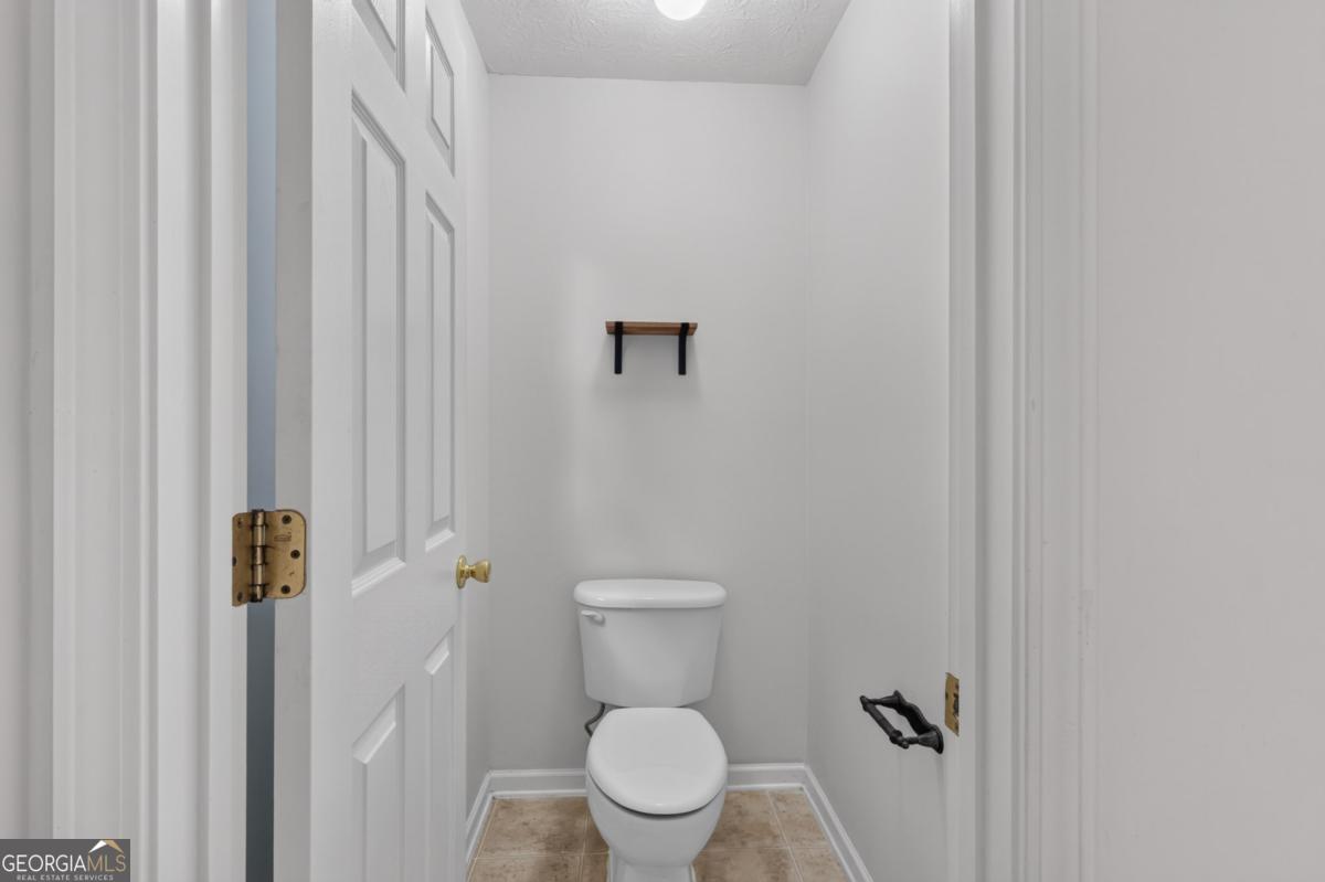 1142 Autumn Glen Way Property Photo 39