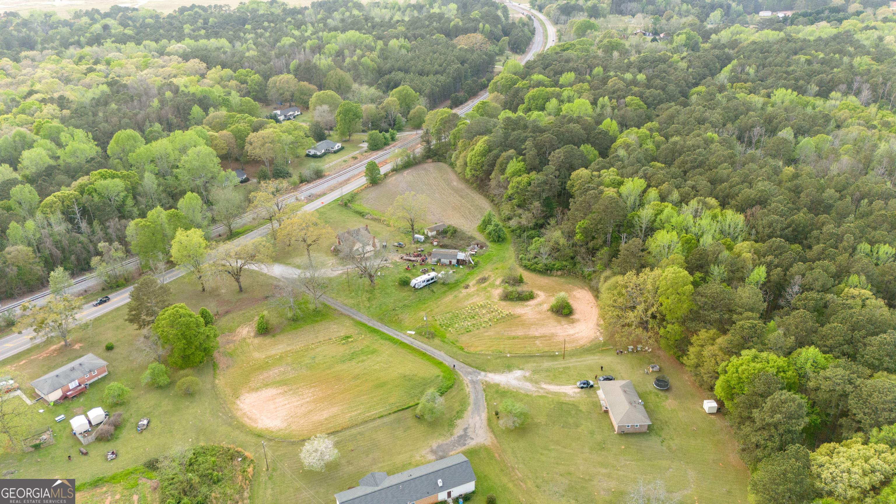 555 Highway 3 N Property Photo 5