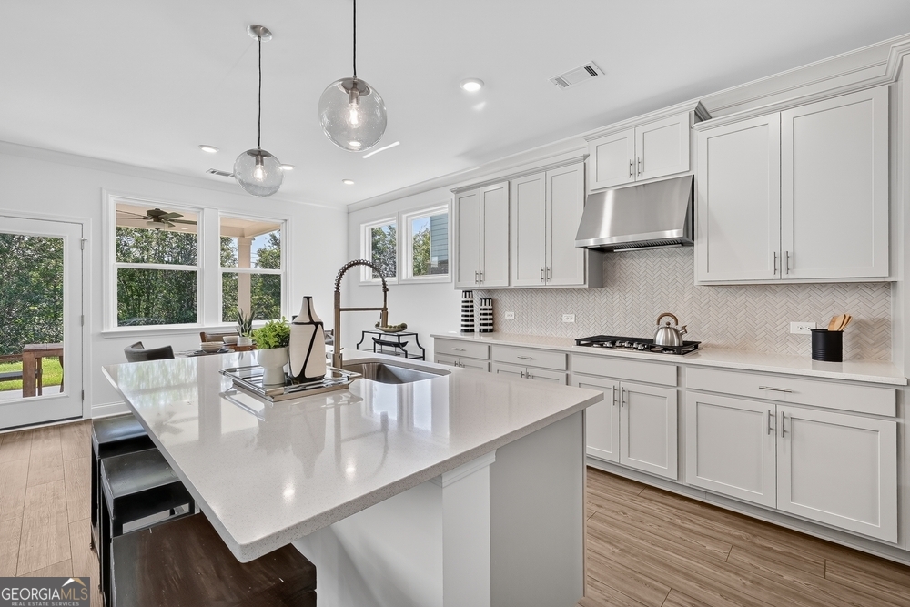 132 Sheryl Way Property Photo 2