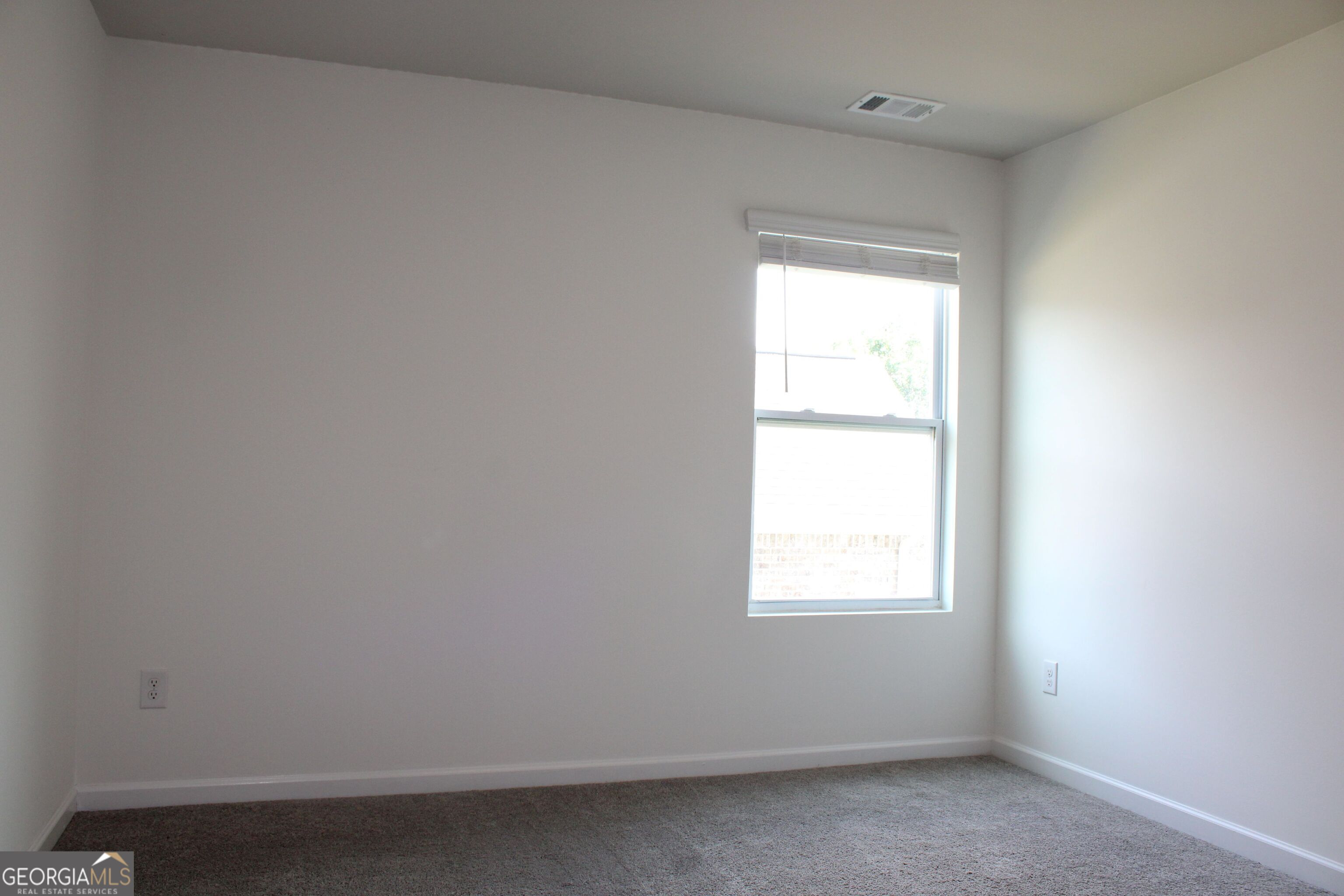 9220 Golfview Circle Property Photo 13