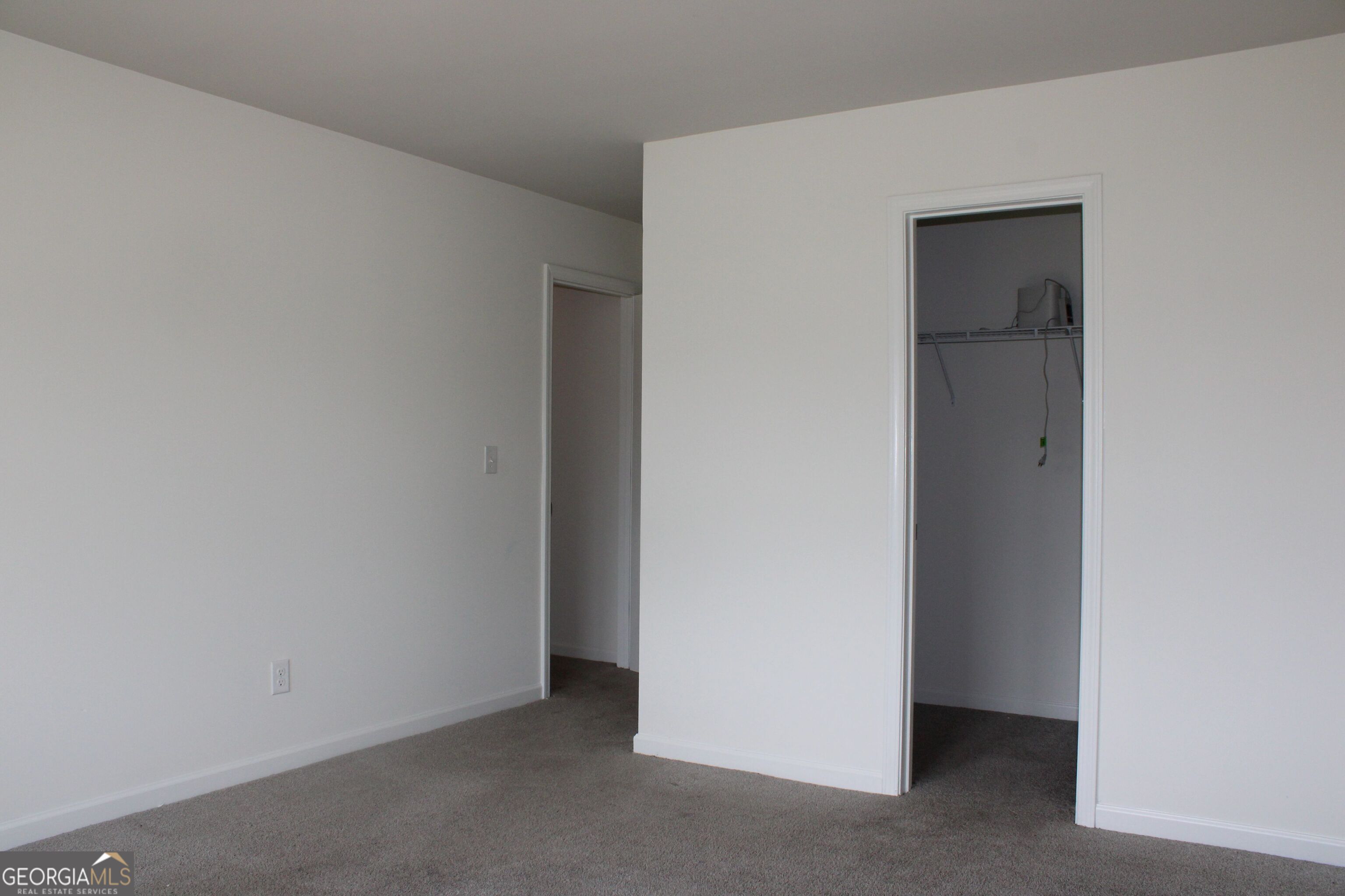 9220 Golfview Circle Property Photo 18