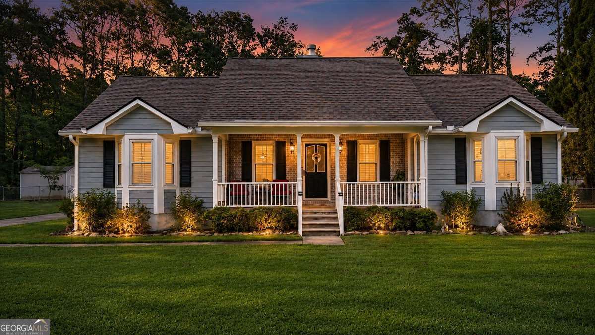 145 Earlygold Street Property Photo 2
