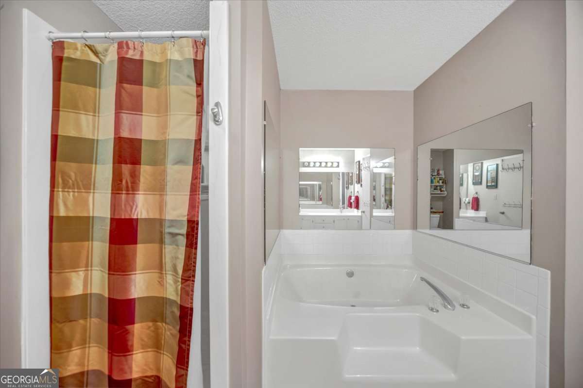 145 Earlygold Street Property Photo 13