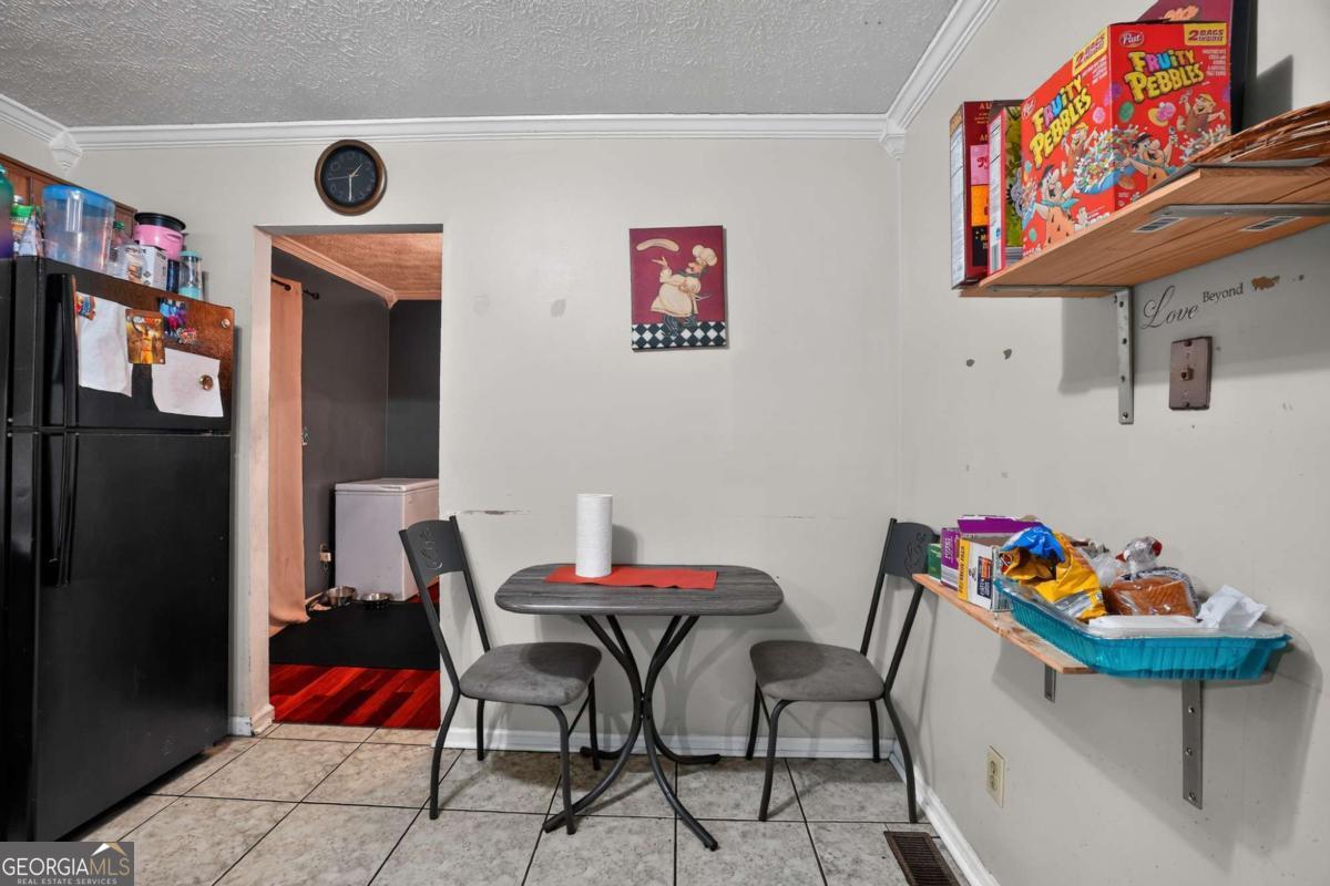 3675 Satellite Terrace Property Photo 8