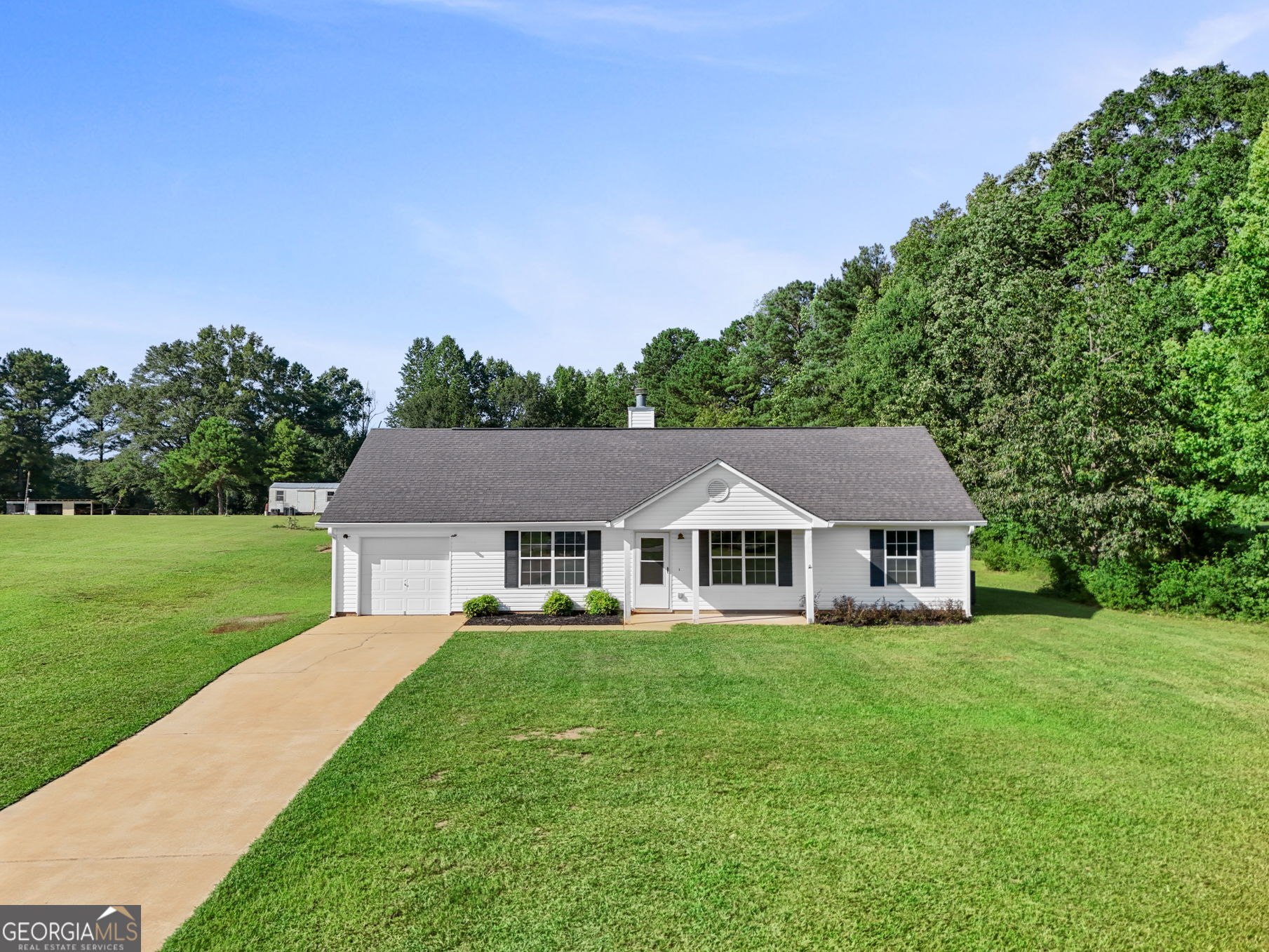 353 John Trammell Road Property Photo 4