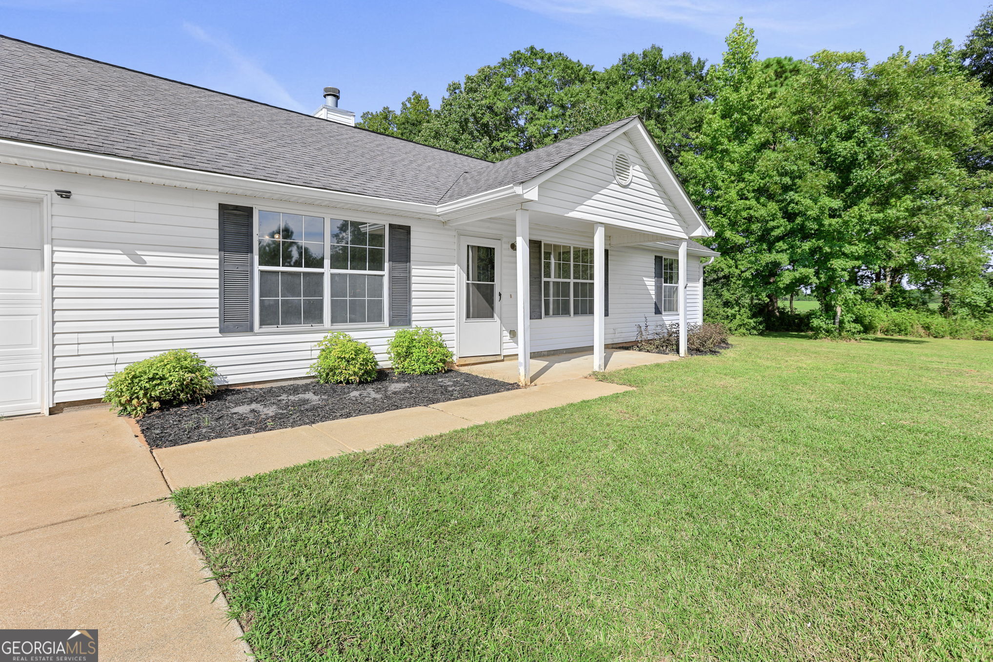 353 John Trammell Road Property Photo 5