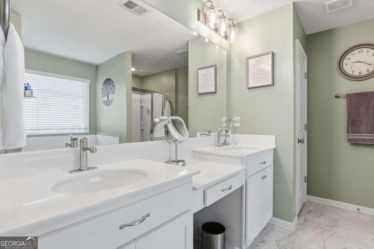 327 Winston Circle Property Photo 25