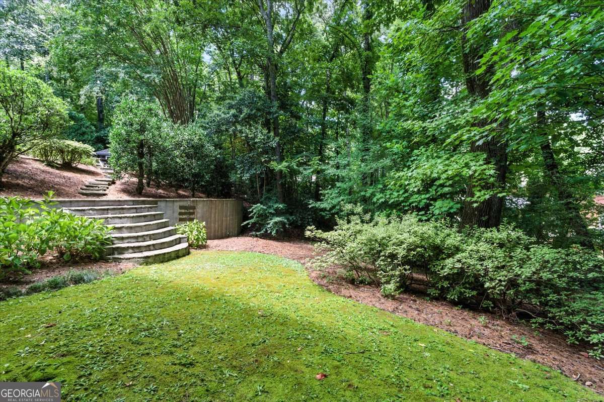 8 Saddle Trail Se Property Photo 53