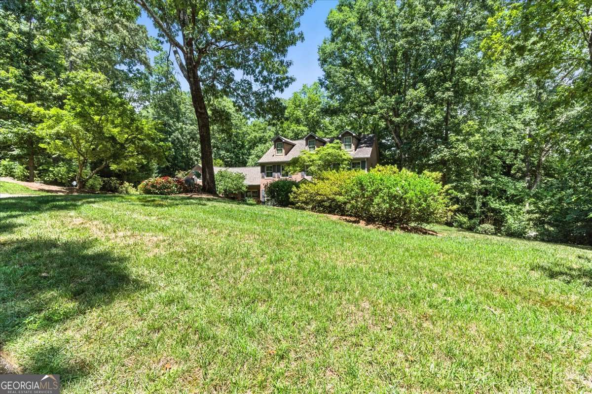 8 Saddle Trail Se Property Photo 58