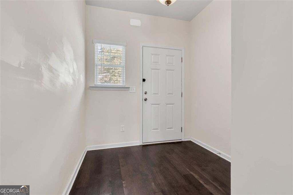 3470 Lakeview Creek Property Photo 8