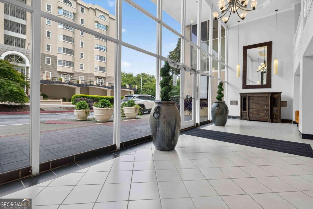 2479 Peachtree Road Ne # 1708 Property Photo 3