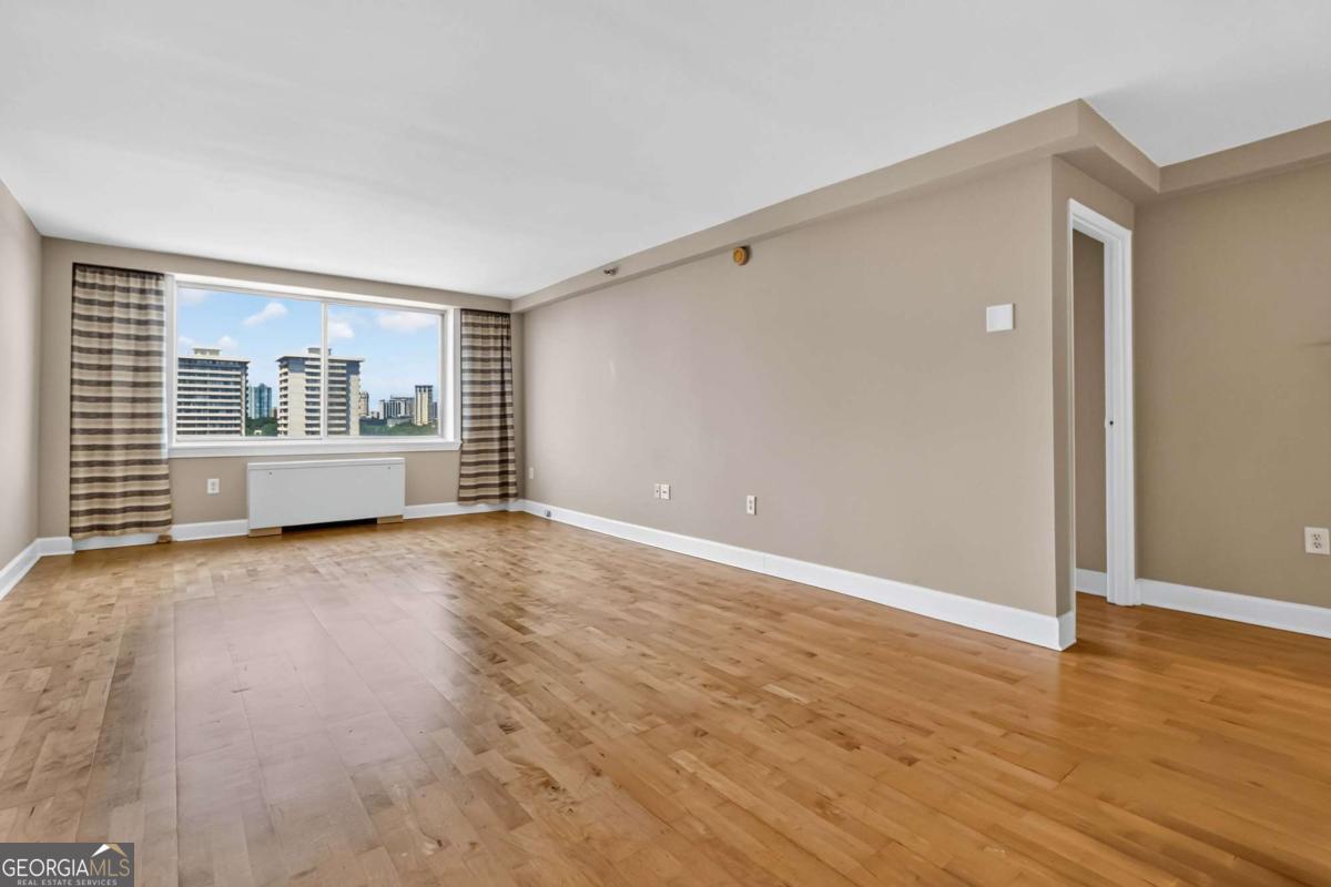 2479 Peachtree Road Ne # 1708 Property Photo 6