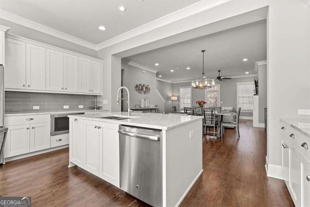 160 Clover Court Property Photo 10
