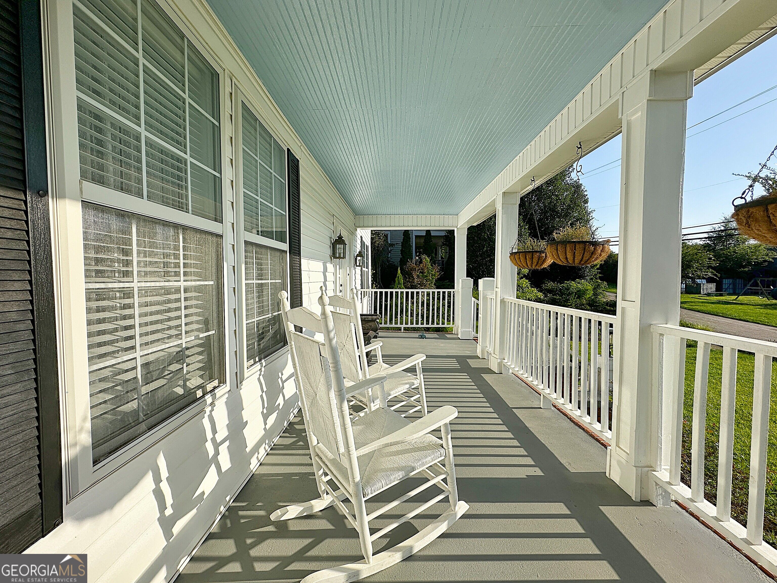207 College Street Property Photo 5
