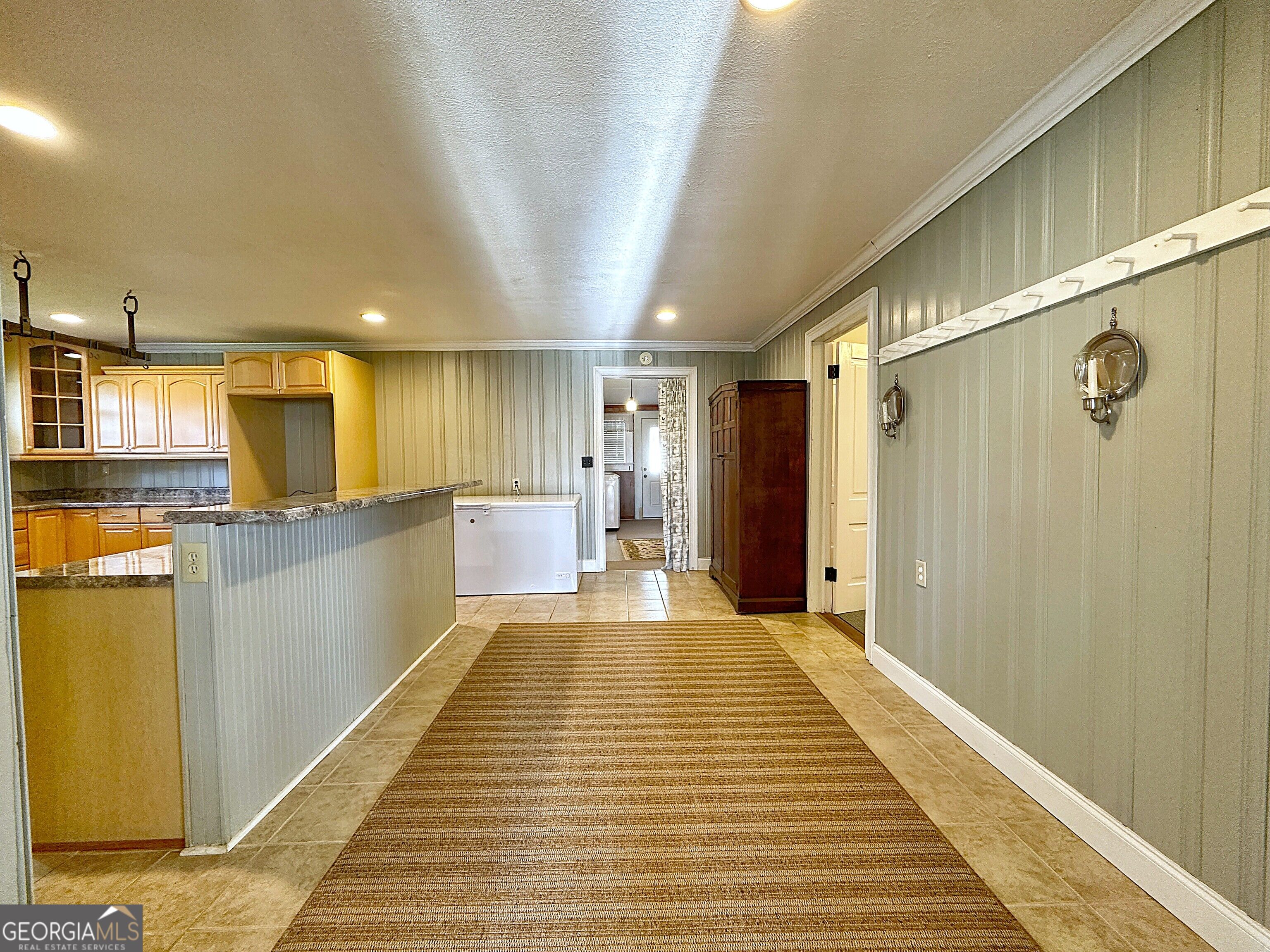 207 College Street Property Photo 17