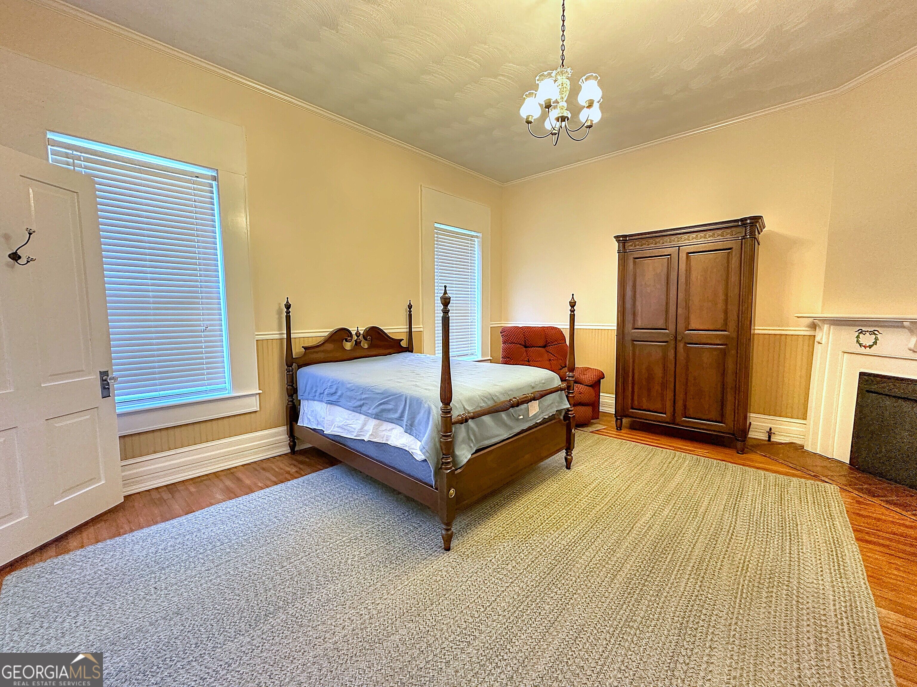 207 College Street Property Photo 26