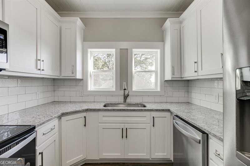 4615 S Lee Street Property Photo 20