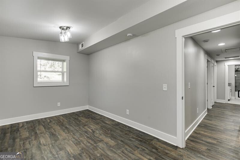 4615 S Lee Street Property Photo 29