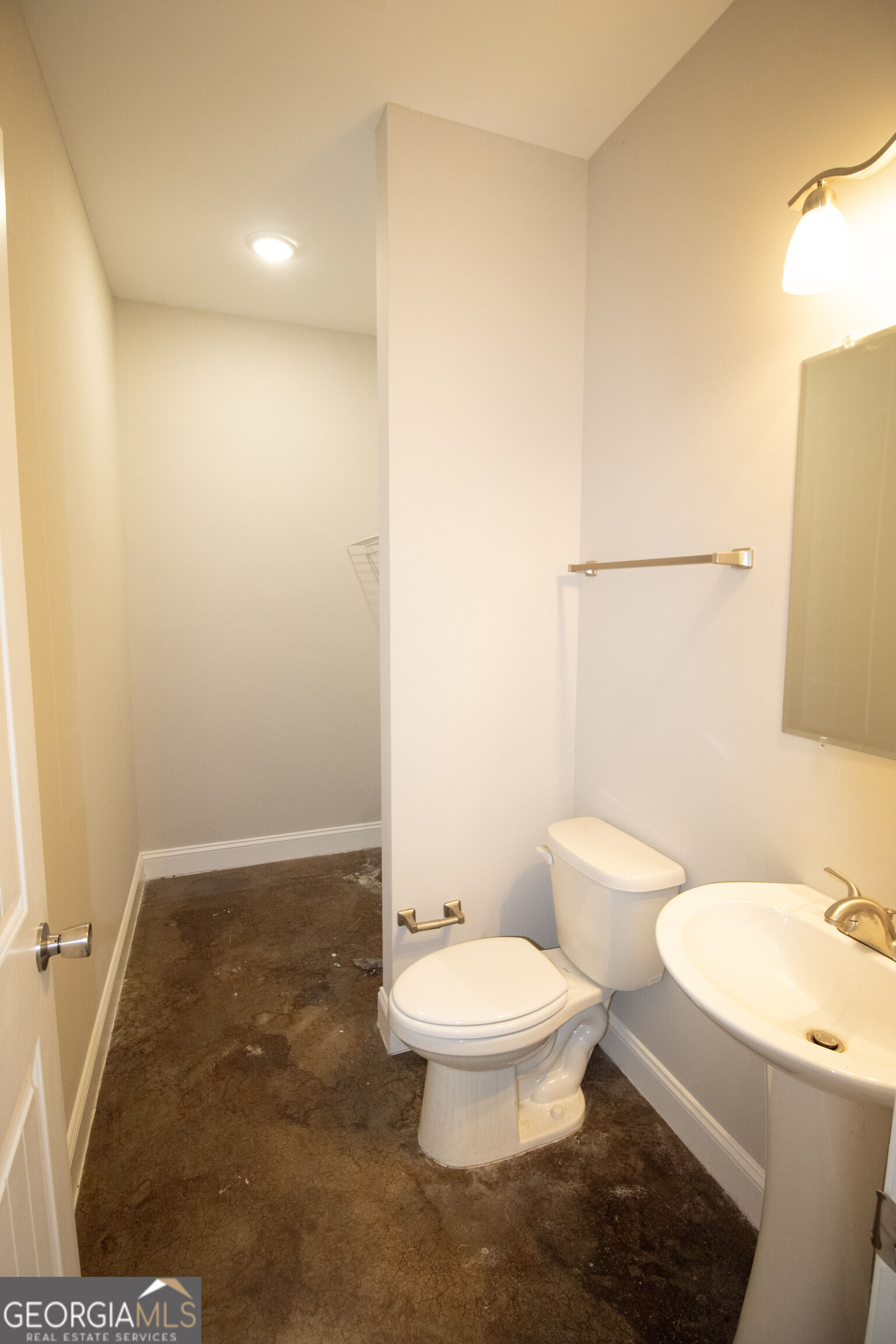97 Briarwood Road Property Photo 4