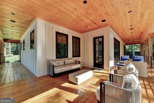 3933 Skyline Drive Property Photo 13