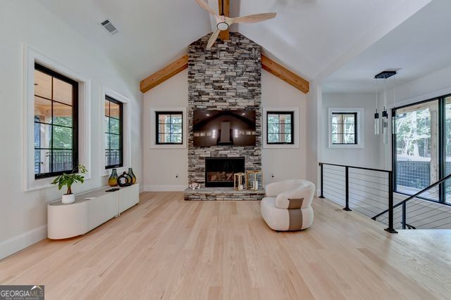 3933 Skyline Drive Property Photo 17