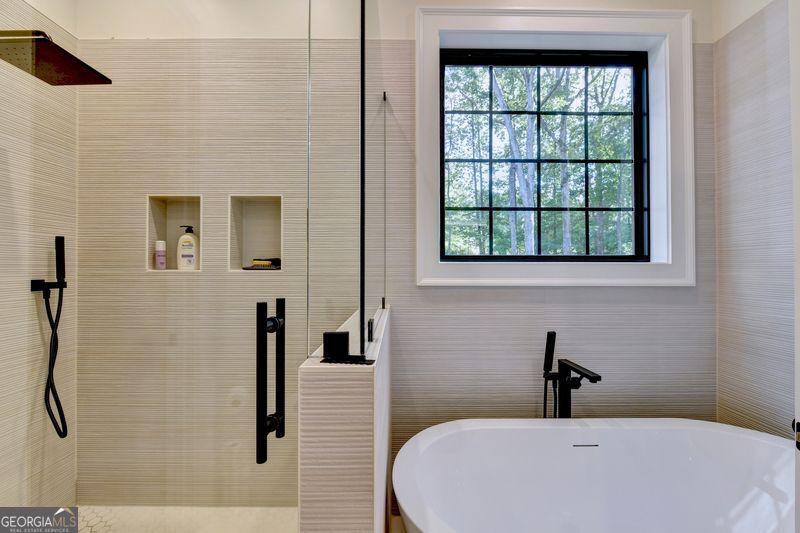 3933 Skyline Drive Property Photo 45