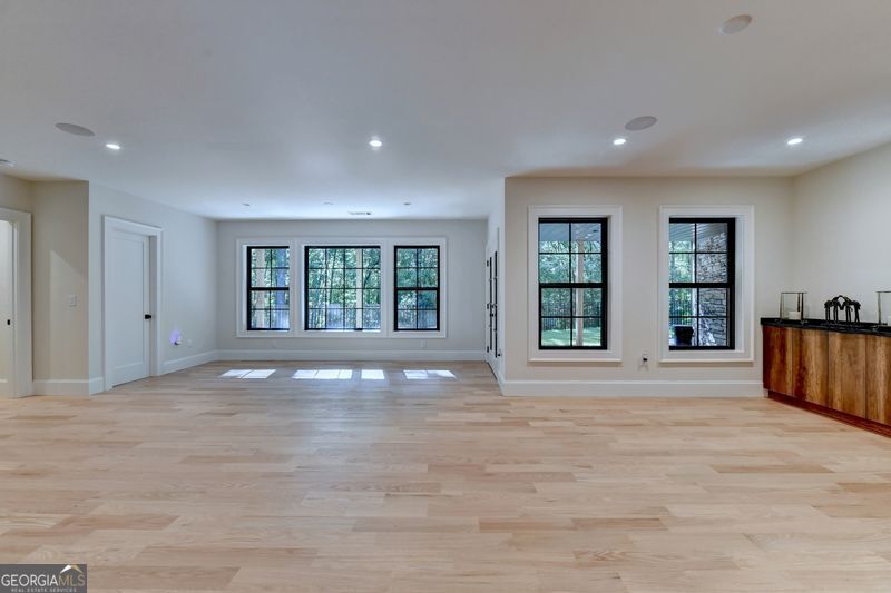 3933 Skyline Drive Property Photo 46