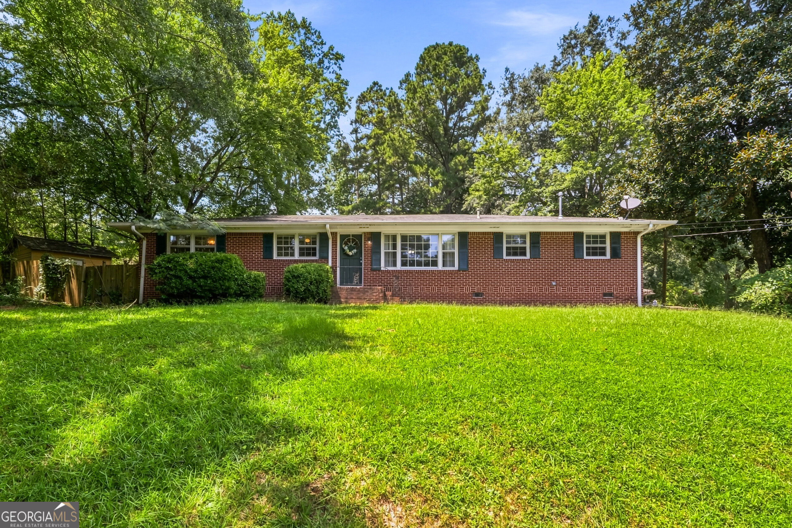 107 Pinecrest Circle Property Photo 1