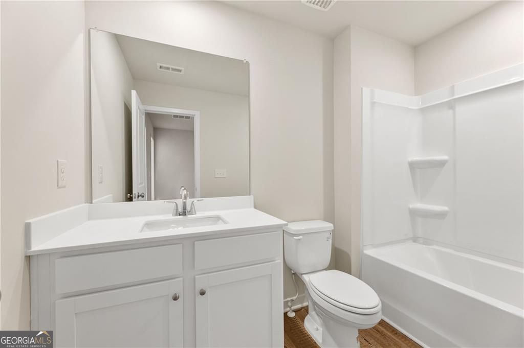2070 Underwood Drive # 27 Property Photo 13