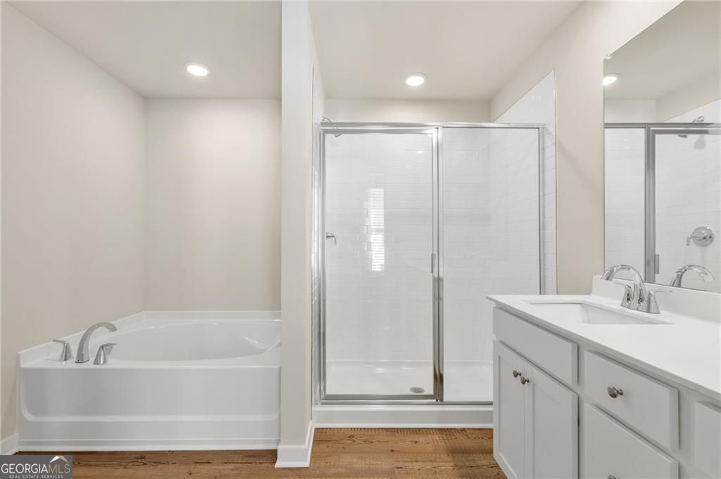 2070 Underwood Drive # 27 Property Photo 17