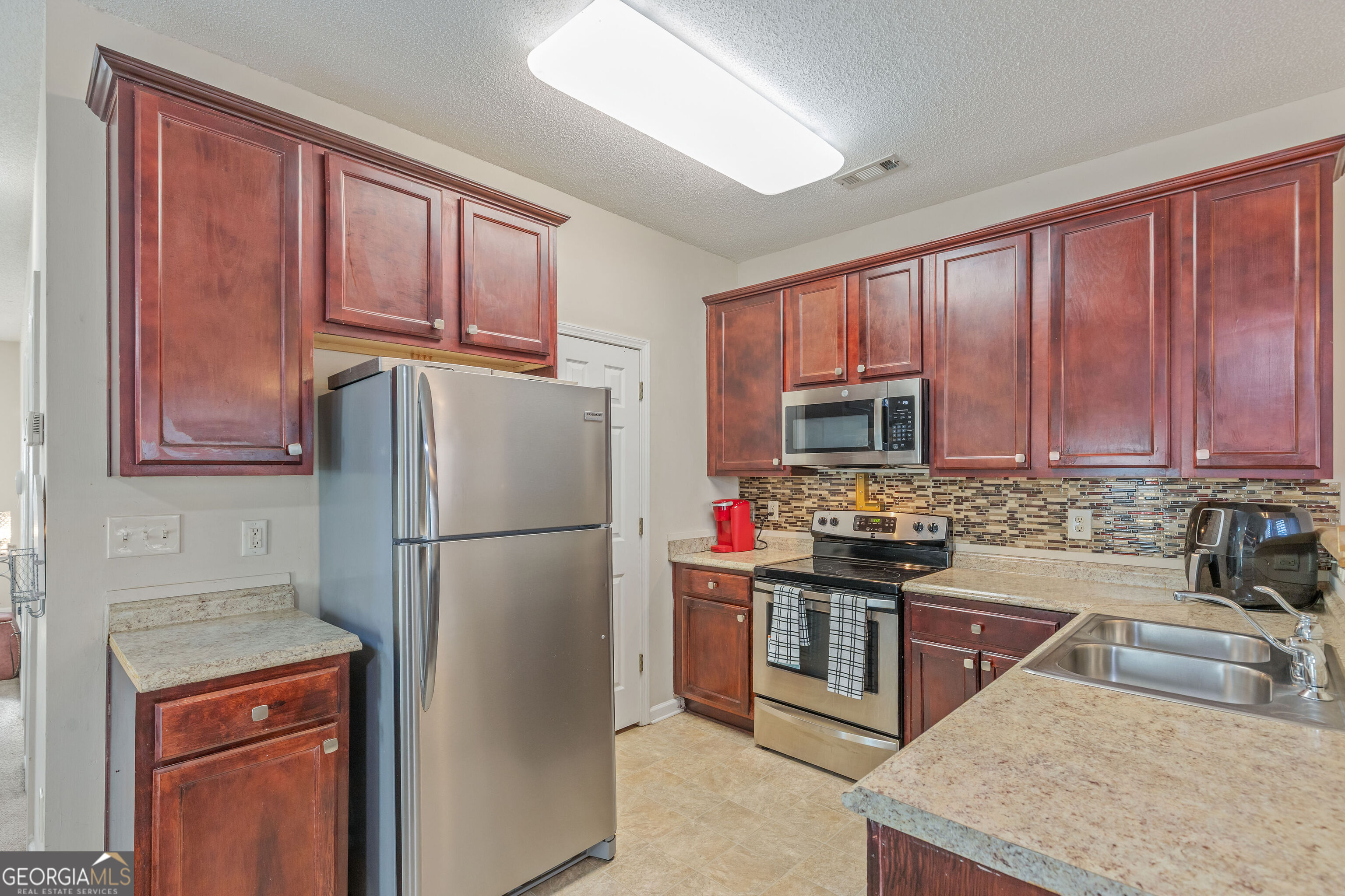 7766 Carnegie Drive Property Photo 6