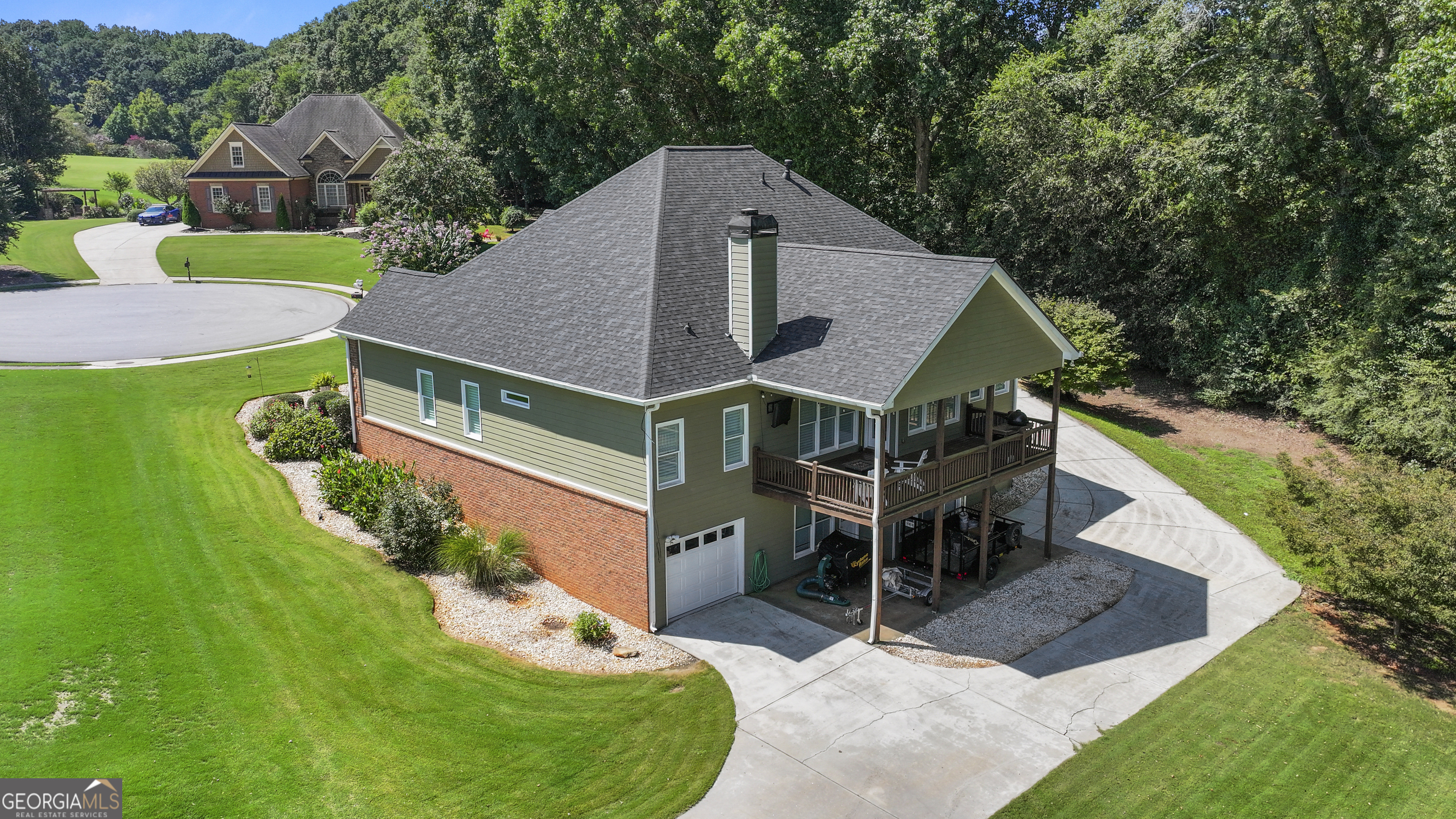 100 Cole Point Property Photo 4