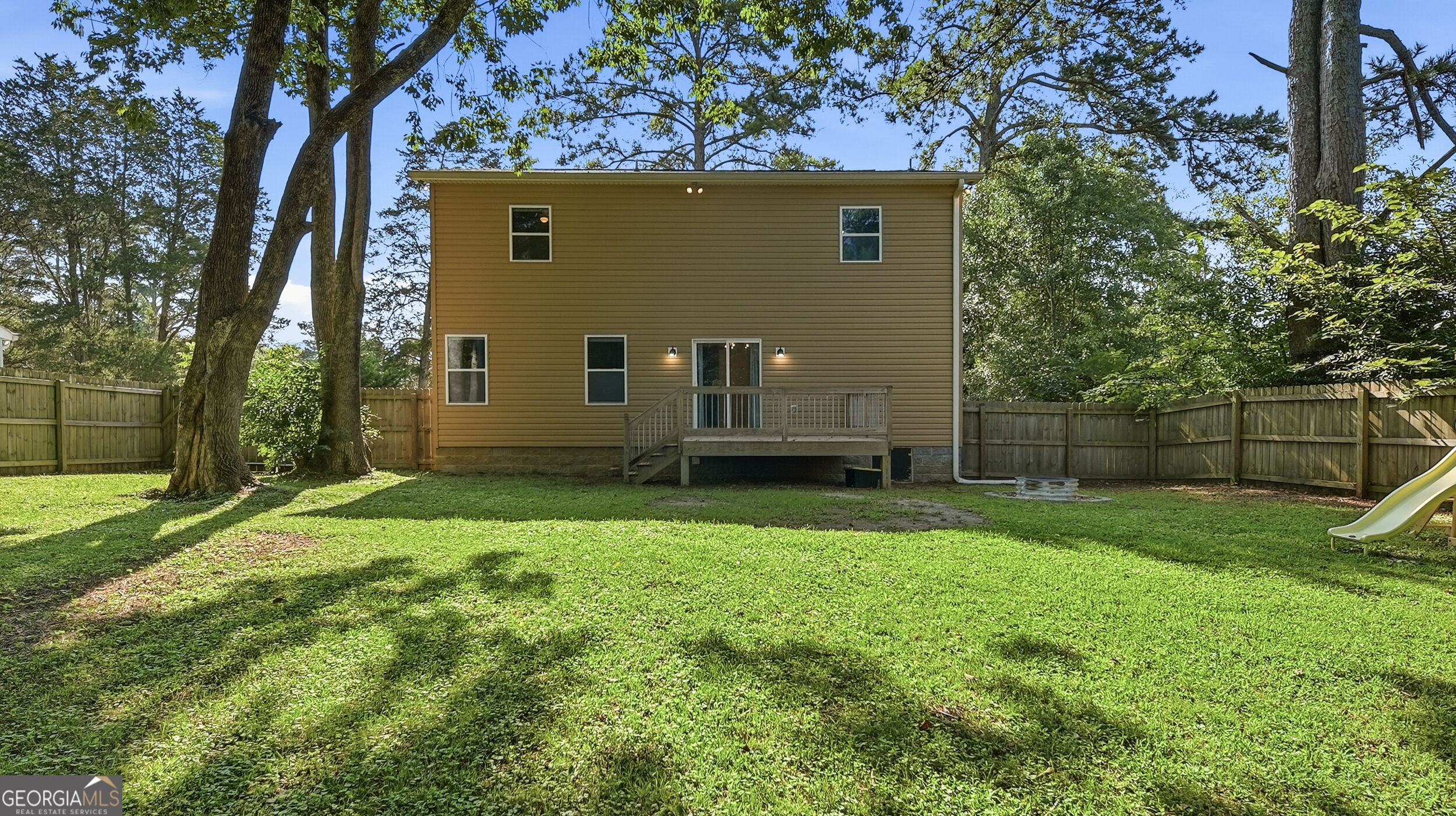 443 Poplar Street Property Photo 23