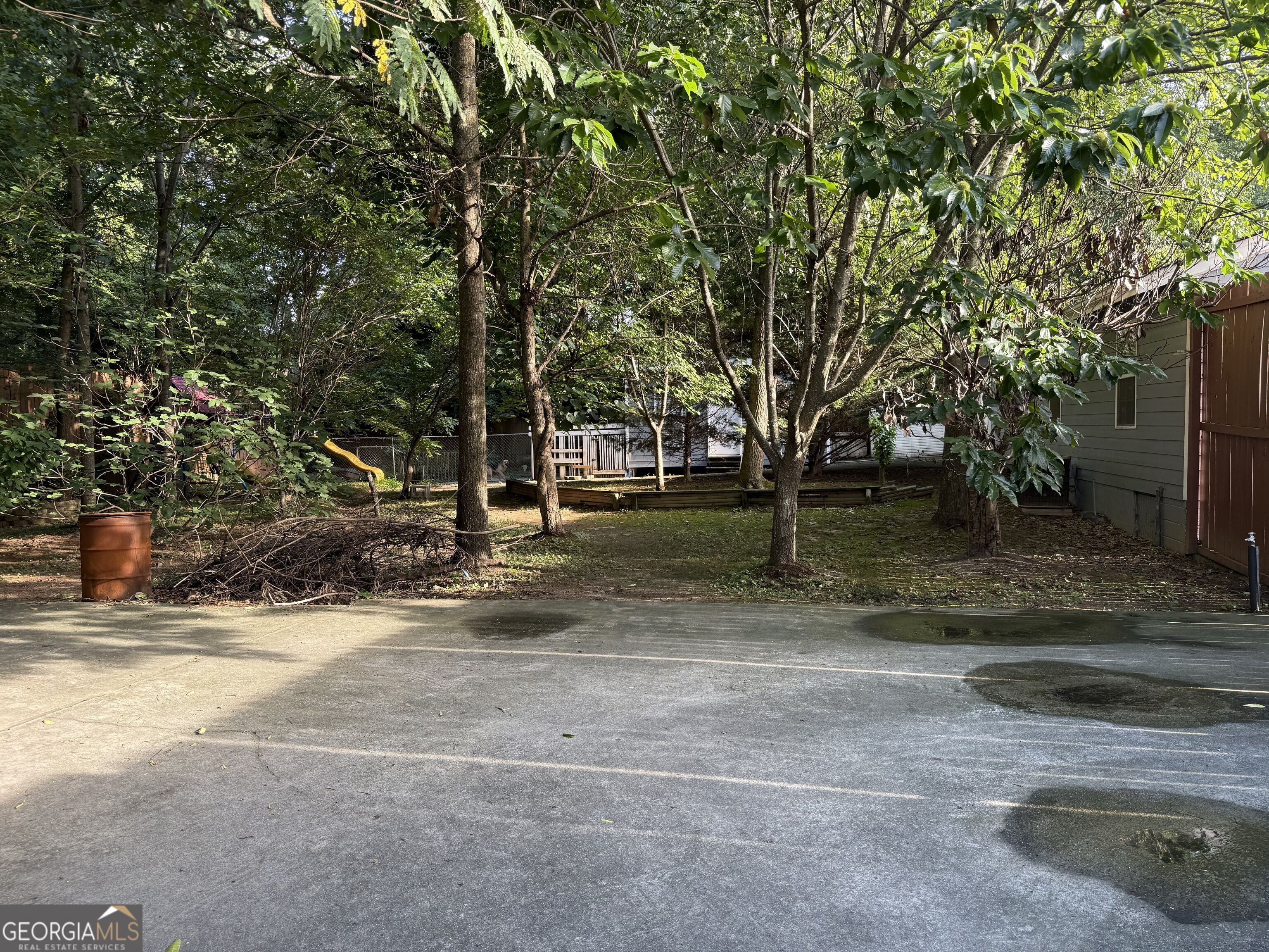 3147 Shallowford Road Property Photo 8
