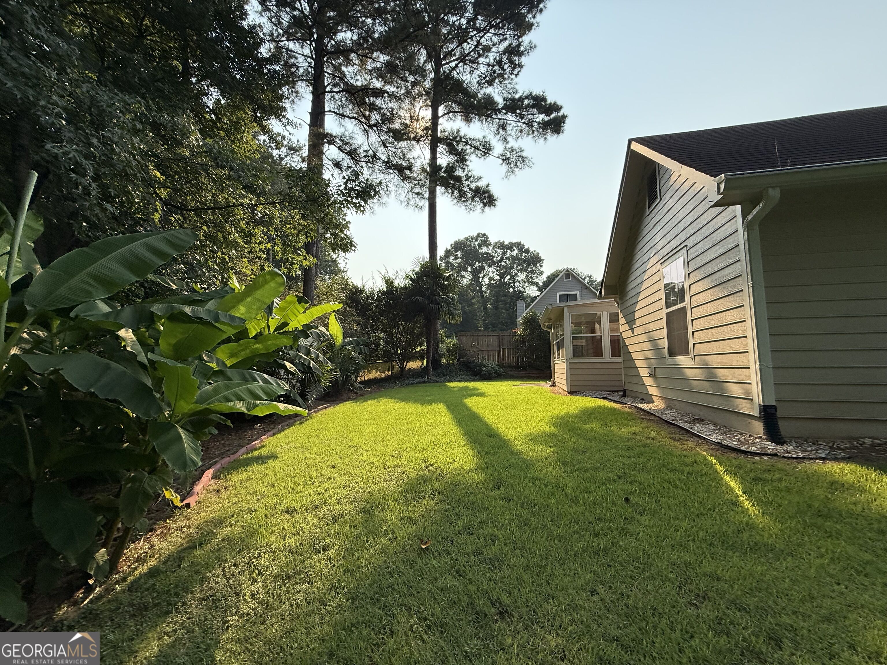 3897 Saddlecreek Drive Property Photo 6
