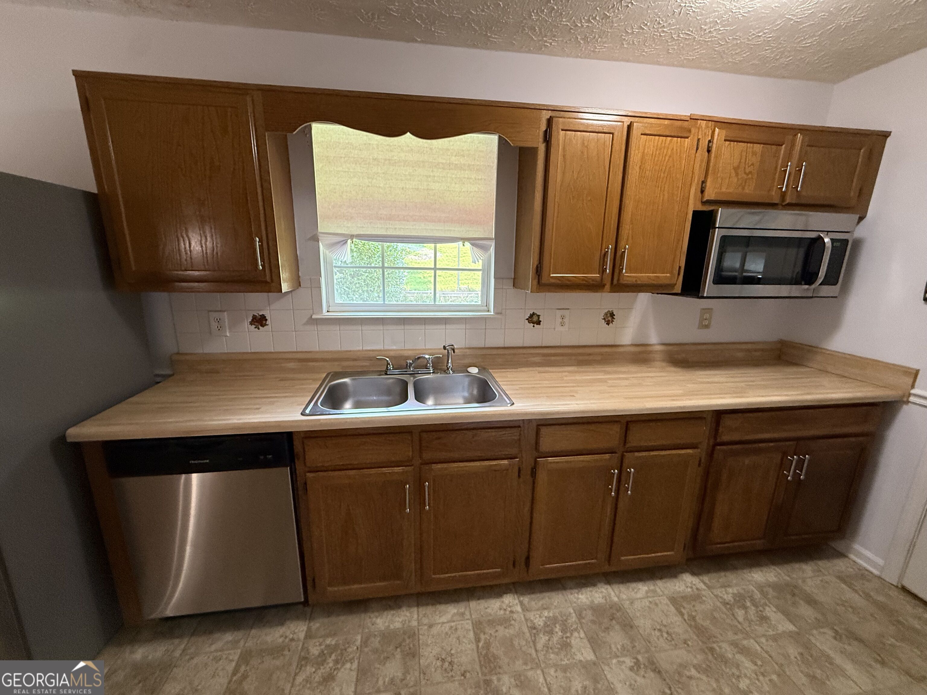 3897 Saddlecreek Drive Property Photo 22