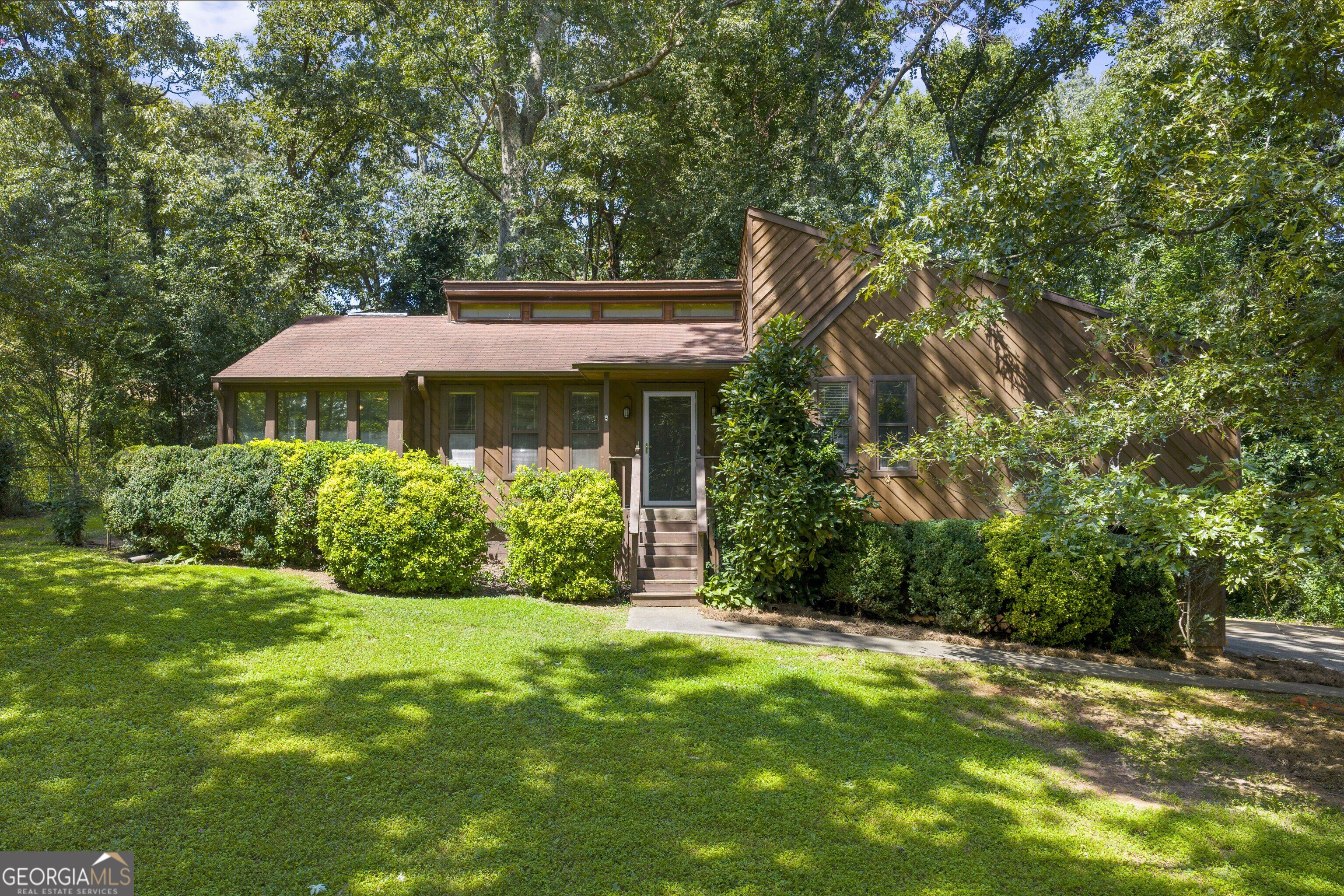 2656 Royal Oak Court Property Photo 1