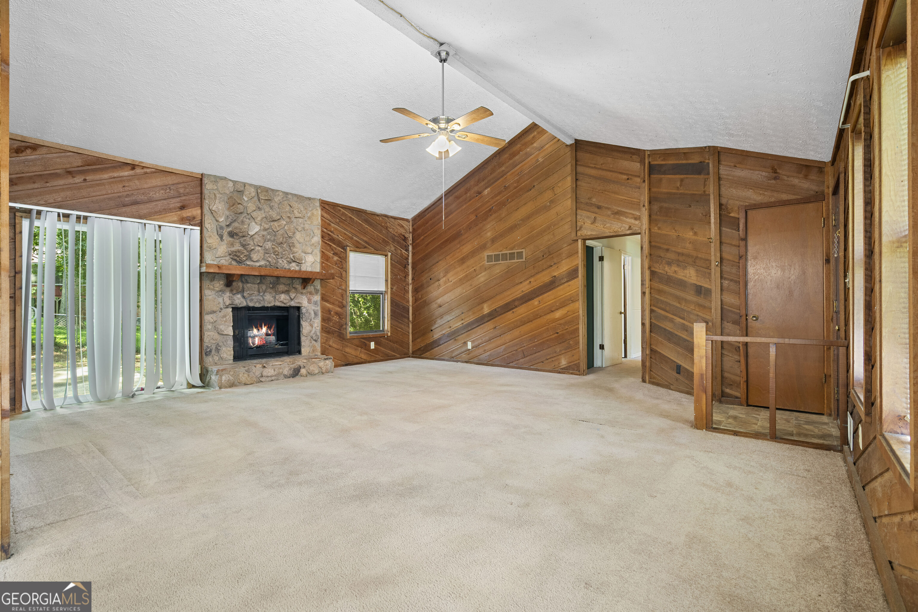 2656 Royal Oak Court Property Photo 5