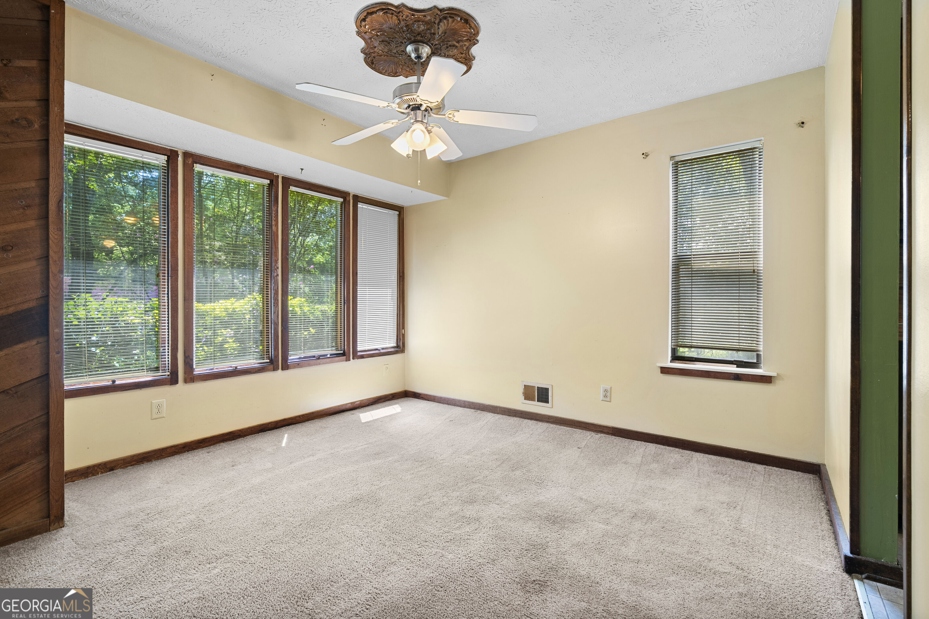 2656 Royal Oak Court Property Photo 7