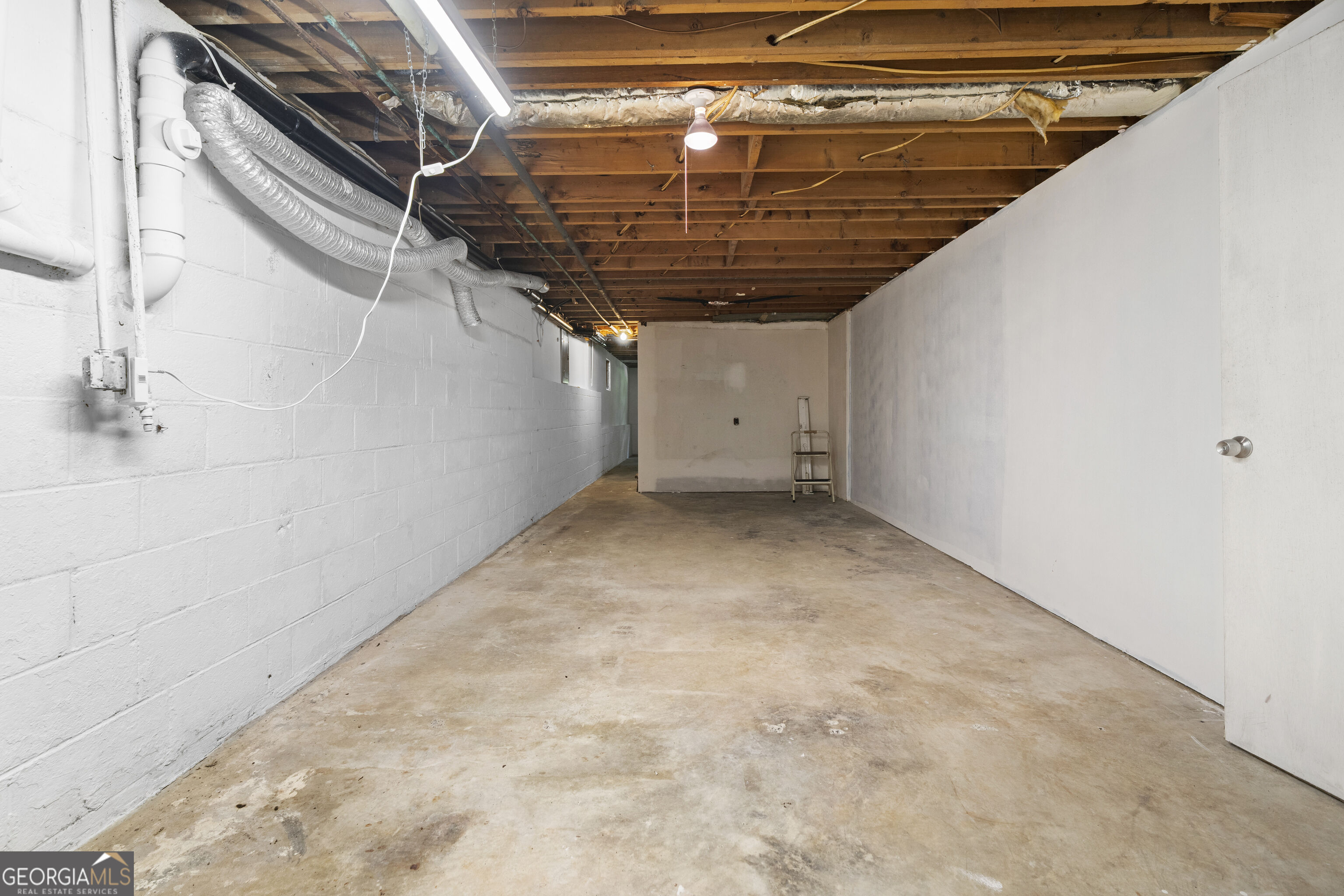 2656 Royal Oak Court Property Photo 25